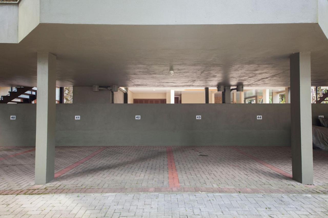 Апартаменти 300 Metros, Rua Torta Centro - Bosque De Asturias 106 Грамаду Екстер'єр фото